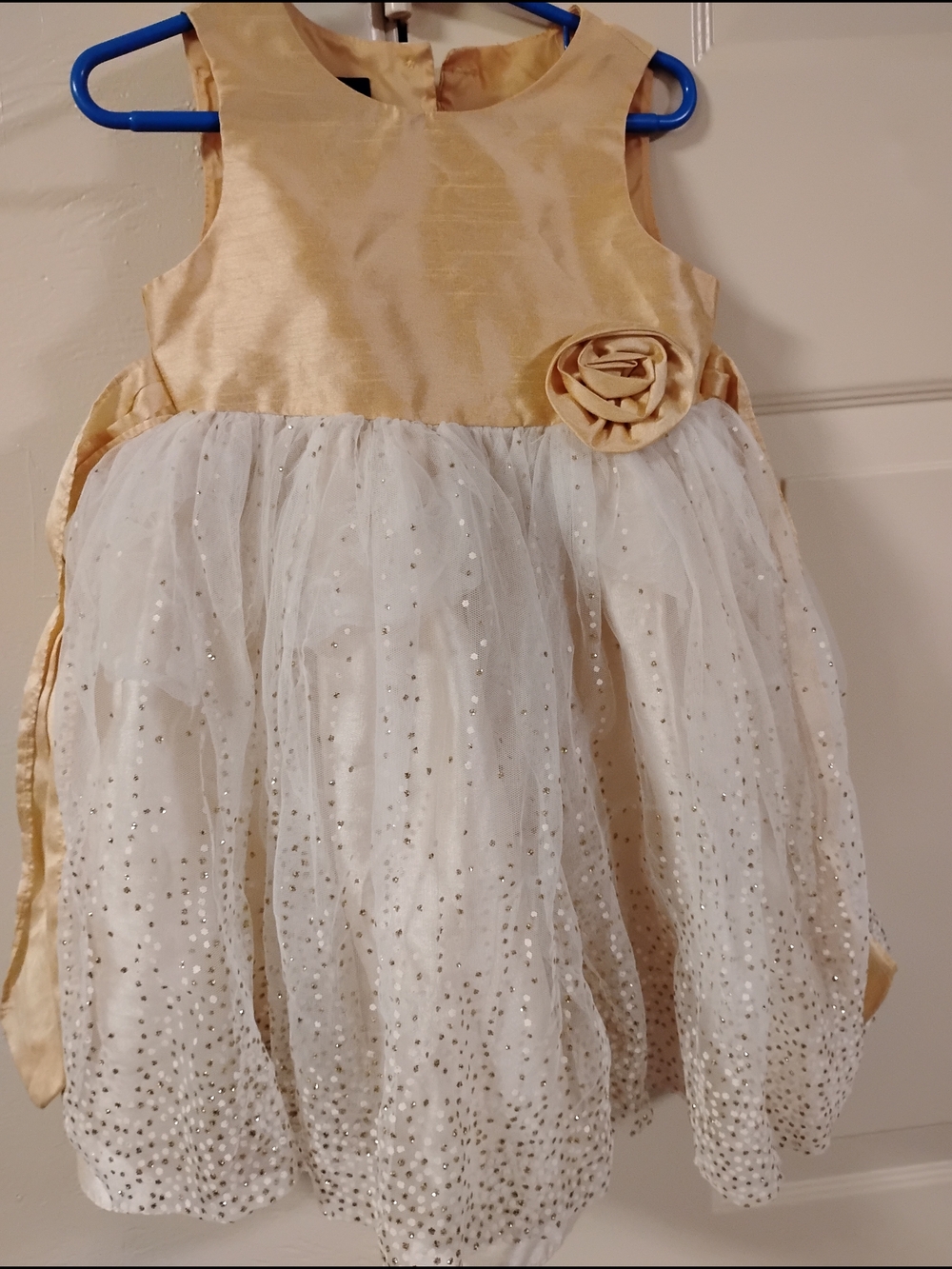 Holiday Editions Gold and White Sparkle Dress Size 3t